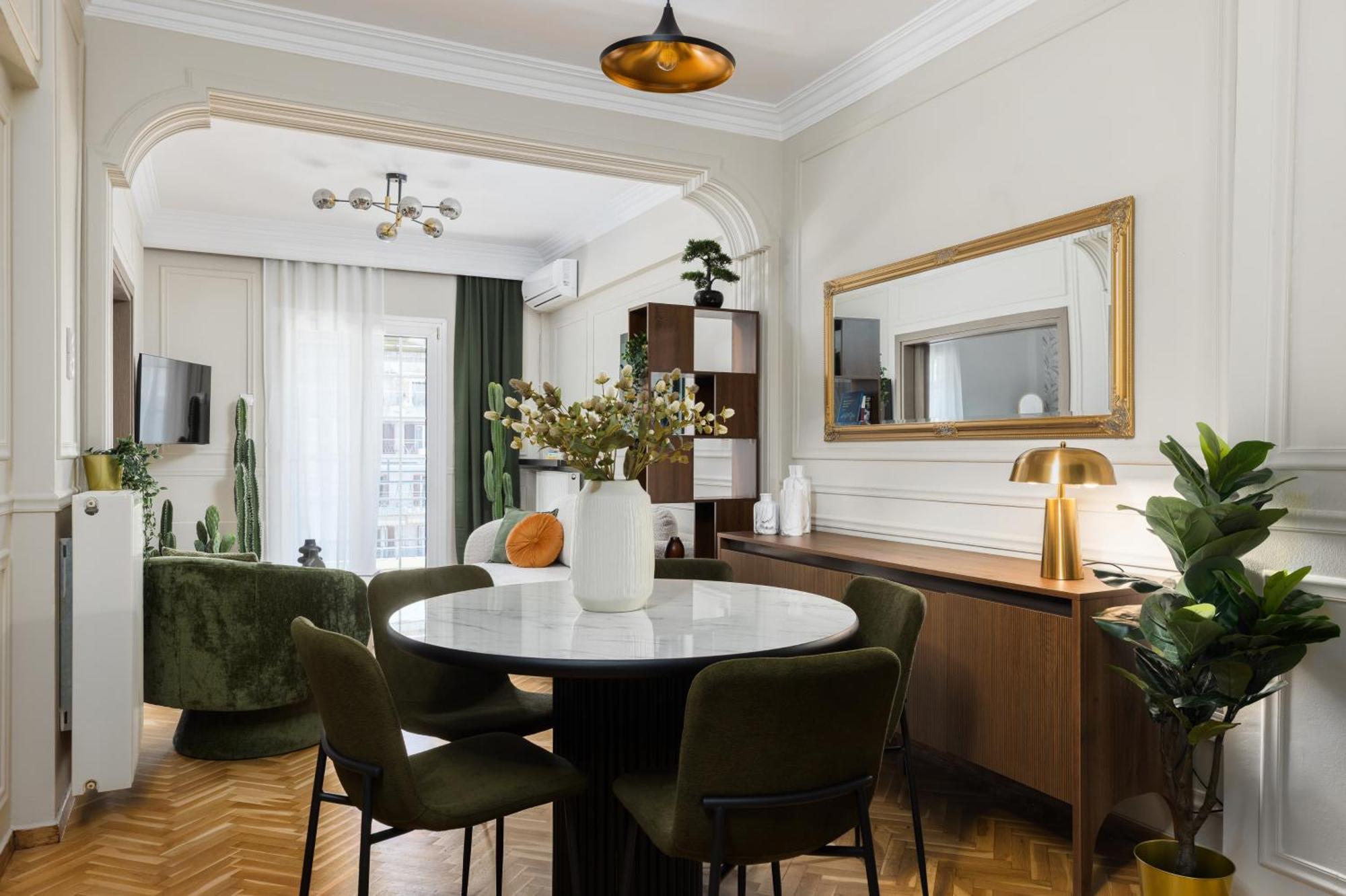 Appartement La Maison De L'arc- Elegant With Unique View By Binobi! *